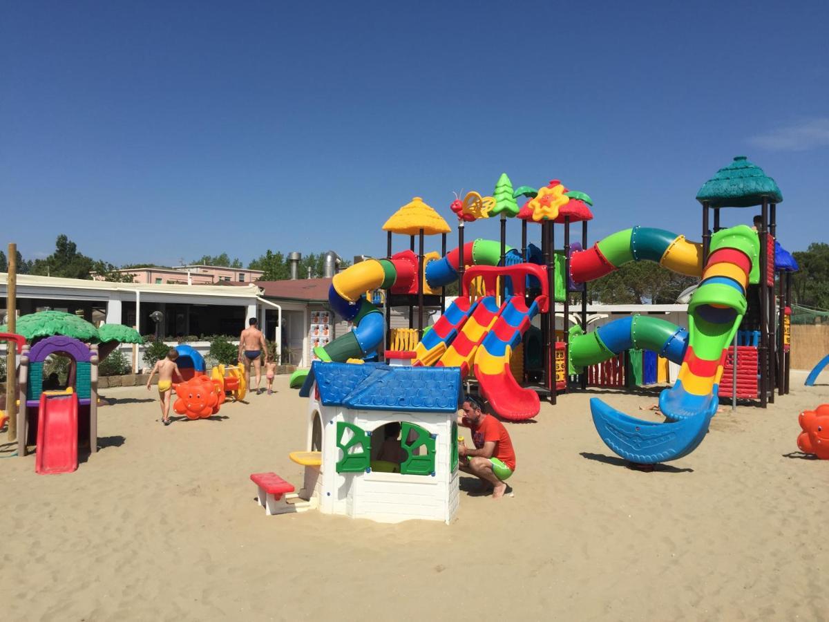 Color Perla Village Bellaria-Igea Marina Bagian luar foto